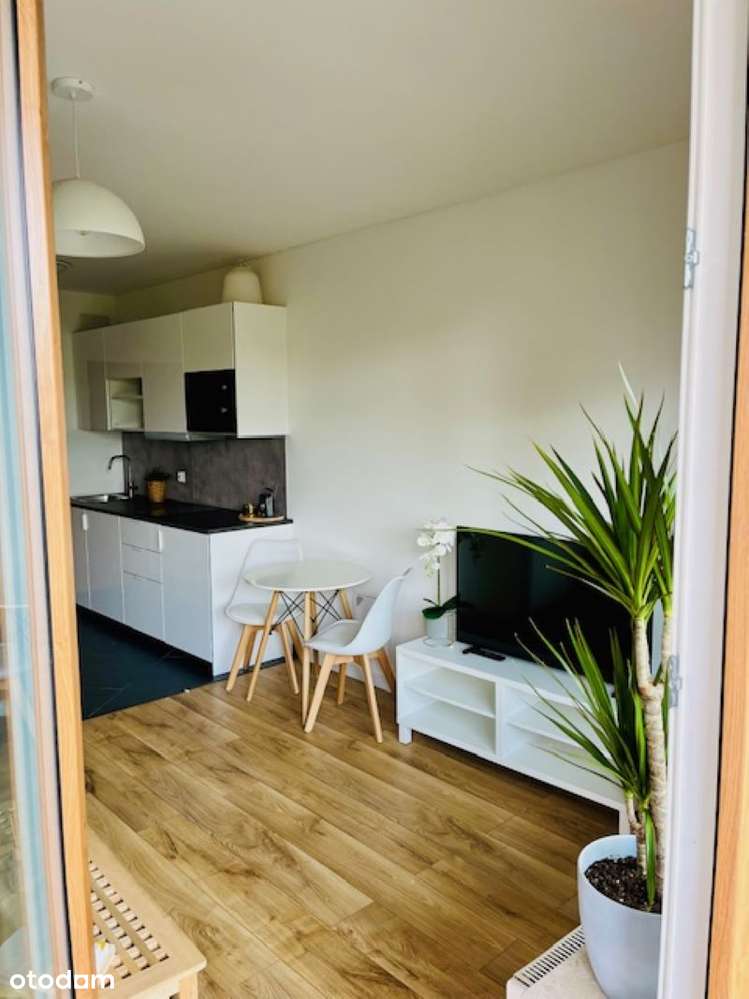 *PRZYTULNE STUDIO DO SPRZEDAŻY BLISKO METRO TROCKA*-10