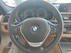 BMW 318 i Touring Line Luxury - 30