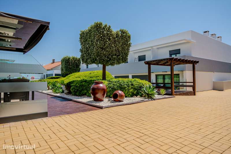 Moradia T3 em Cond. com Piscina a 1 Minuto da Praia da Areia Branca! - Grande imagem: 5/13