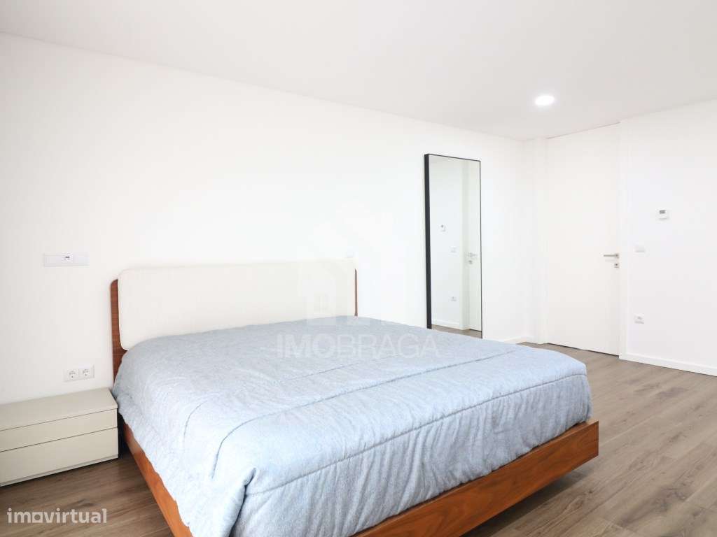 Venda Moradia Geminada T3, em Esporões, Braga-13