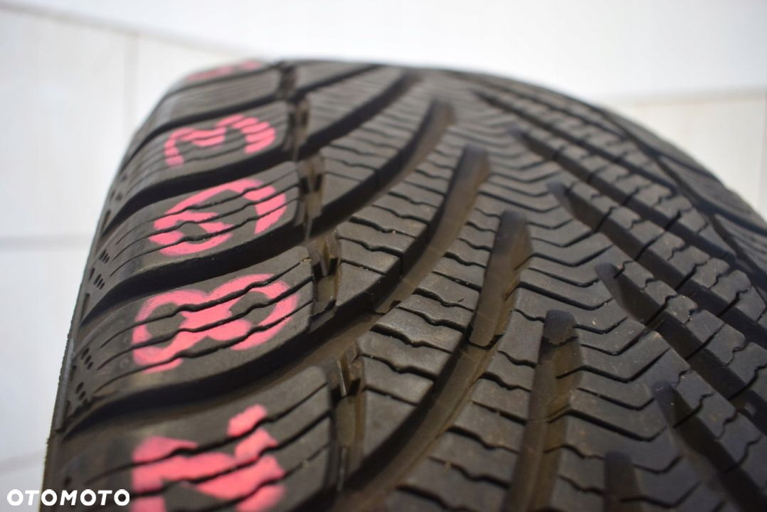 R17 205/50 93H BfGoodrich g-Force Winter - 2