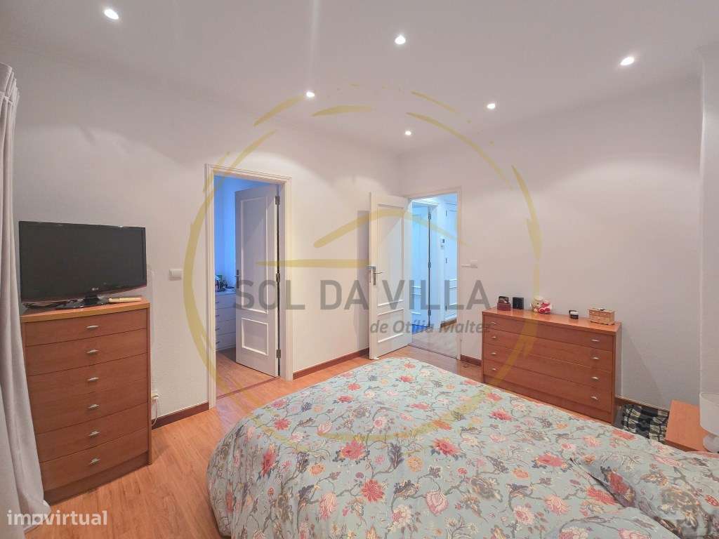 Moradia Geminada T3+2 com garagem - Quinta do Conde - 395.000€-9