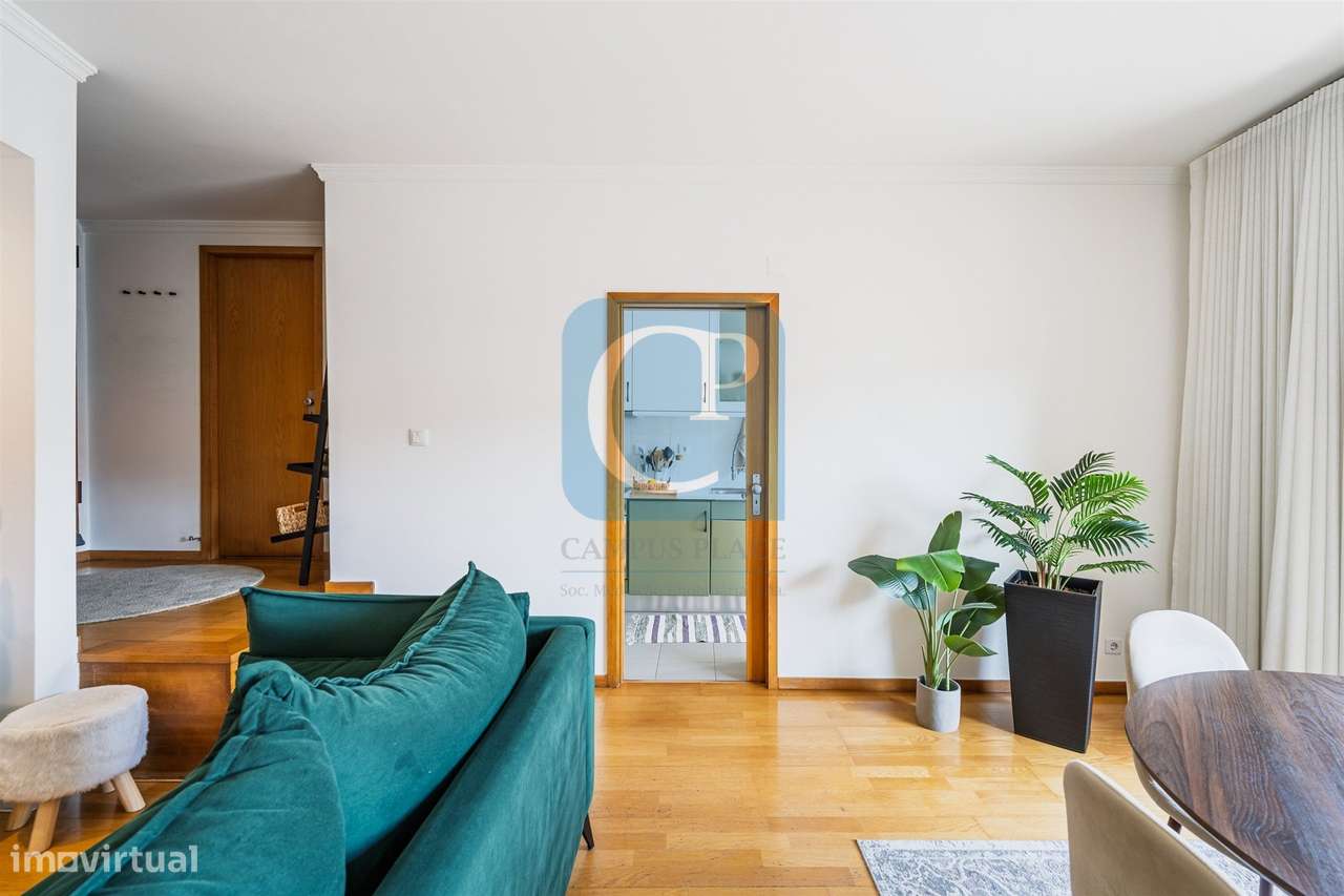 Apartamento T2 duplex no centro de Valongo-9