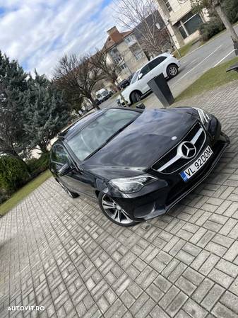 Mercedes-Benz E 250 d Coupe 9G-TRONIC Sport Edition - 29