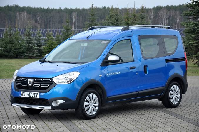 Dacia Dokker TCe 115 Stepway Celebration - 3