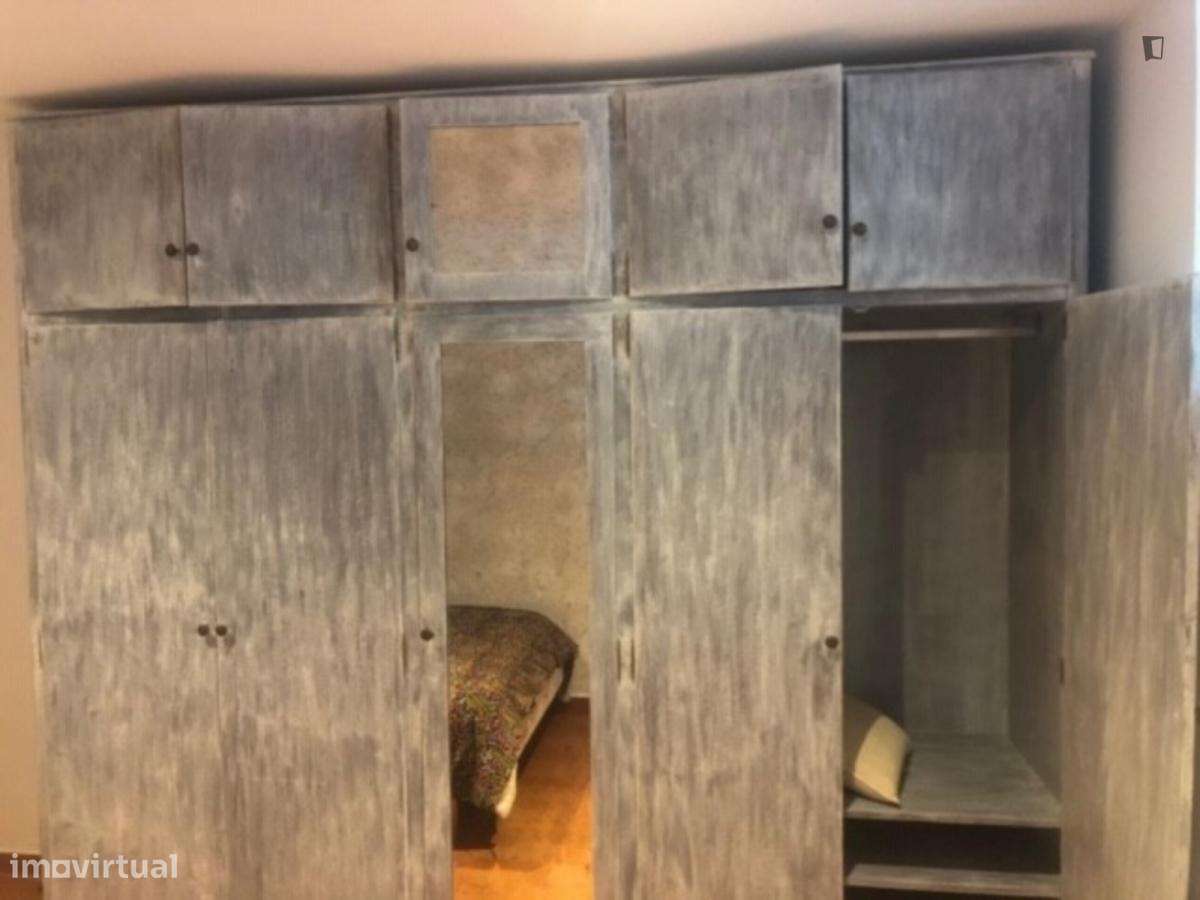 Quarto - localizado em Marquês de Pombal Lisbon - Grande imagem: 4/10