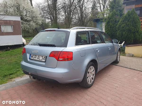 Audi A4 Avant 2.0 TDI - 9