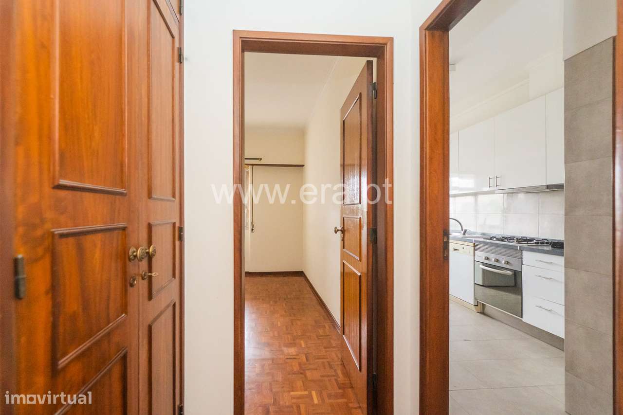 Apartamento T6 - Benfica-26