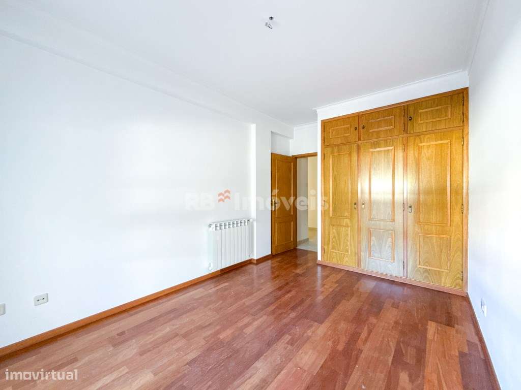 Apartamento T3 novo com garagem-20
