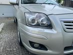 Toyota Avensis SW 2.2 D-4D Sol - 25