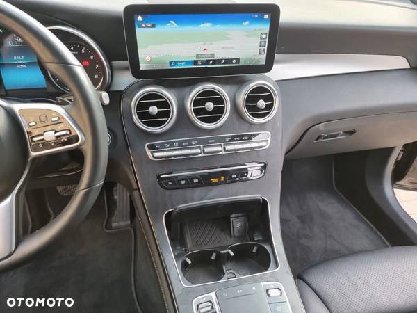 Mercedes-Benz GLC 300 4Matic 9G-TRONIC - 24