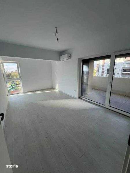 Grand Kristal, etaj 3, 2025