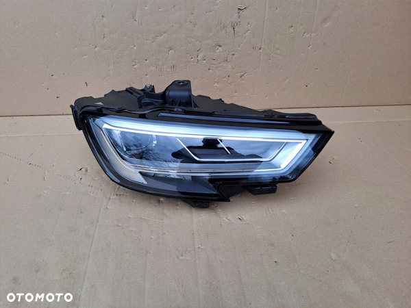 AUDI A3 8V0 LIFT PRAWA LAMPA UŻYWANA ŁADNA 8V0941034C - 1