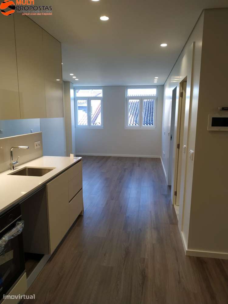 T1 EQUIPADO - R D. Pedro V (S. Vitor) - Grande imagem: 2/24