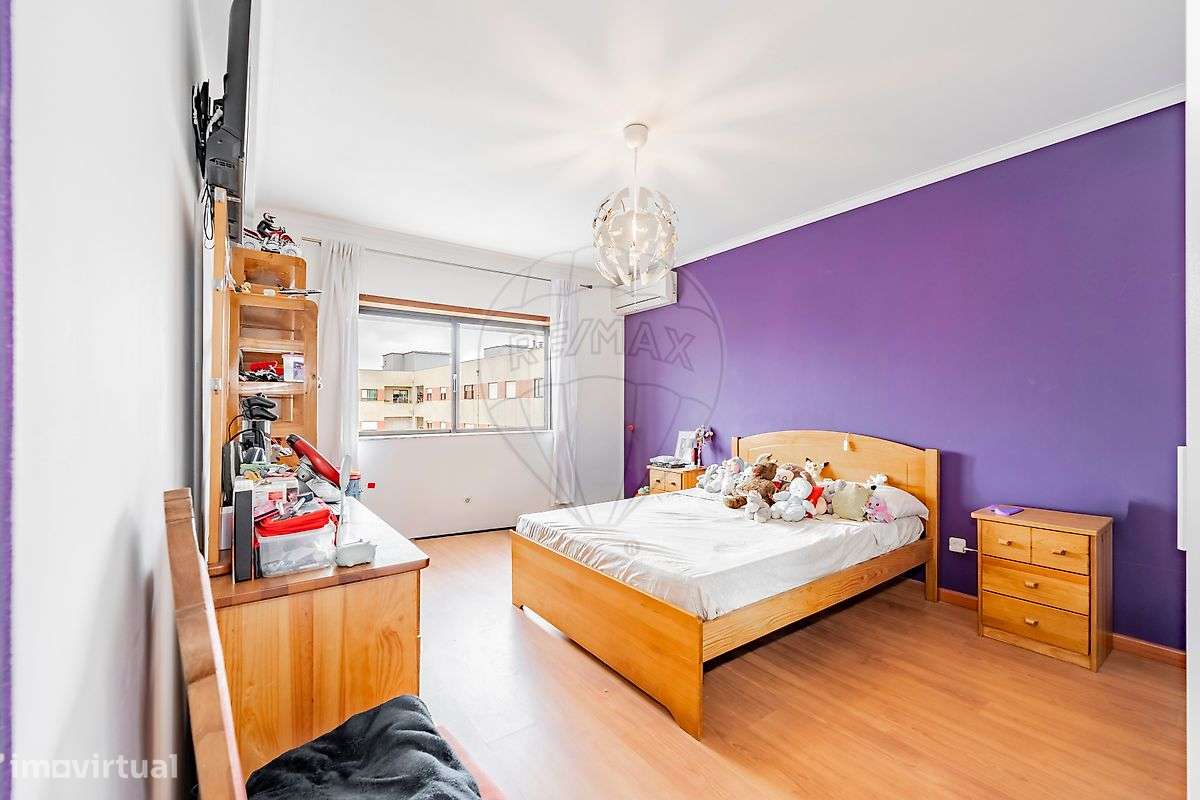 Apartamento T3 Parcialmente Renovado, situado em Ferreiros, Braga-17