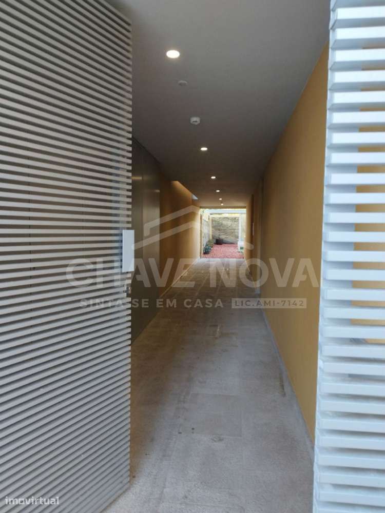 Apartamento T2 no Porto – Junto à Rotunda da Boavista - Grande imagem: 5/31