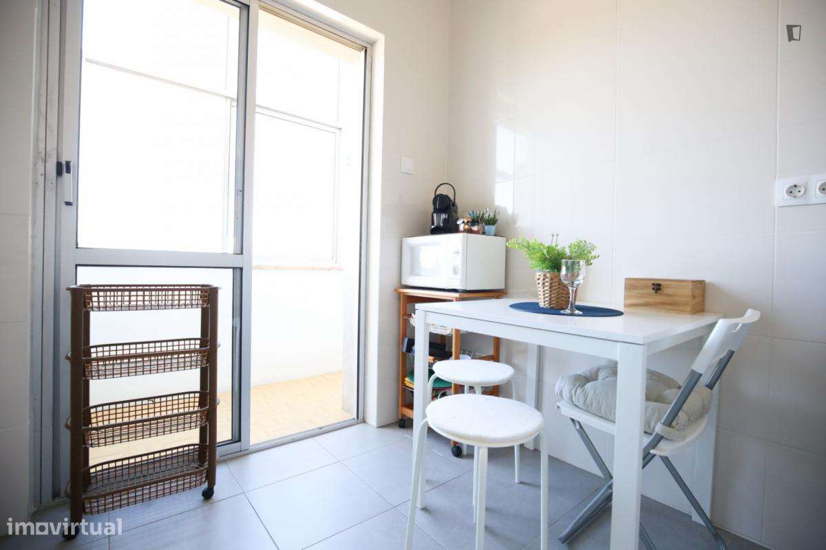 Cama - localizado em Amadora Lisbon - Grande imagem: 5/10