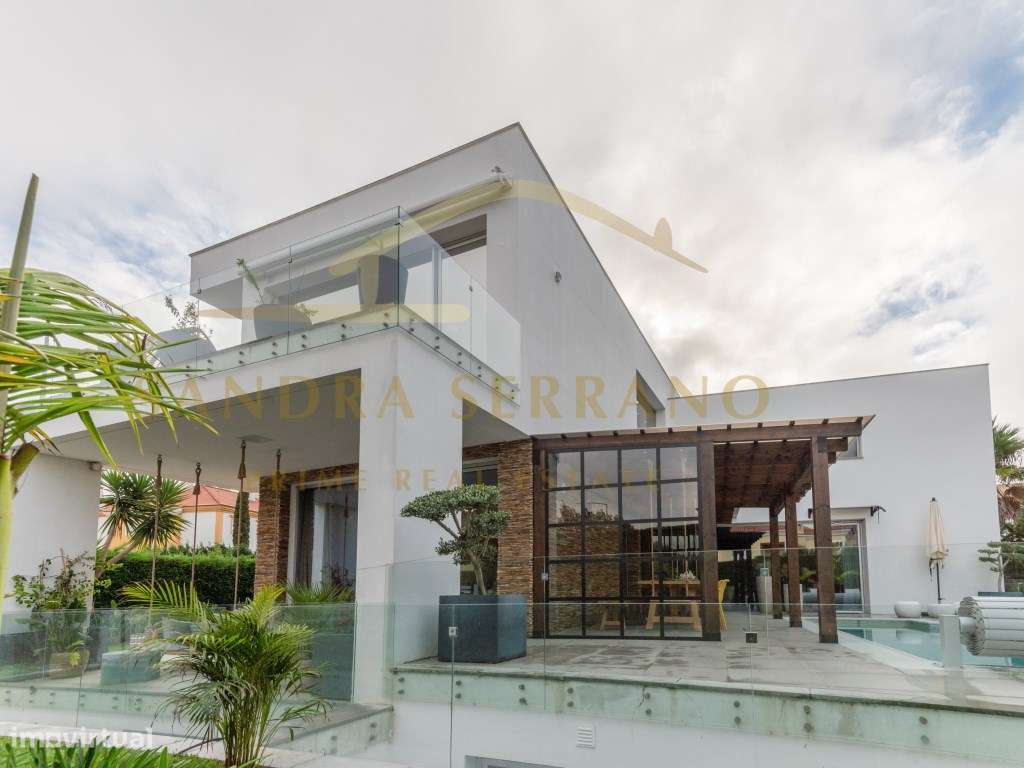 Moradia de arquitetura contemporânea com 5 Suítes-10