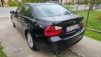 BMW Seria 3 318i - 14