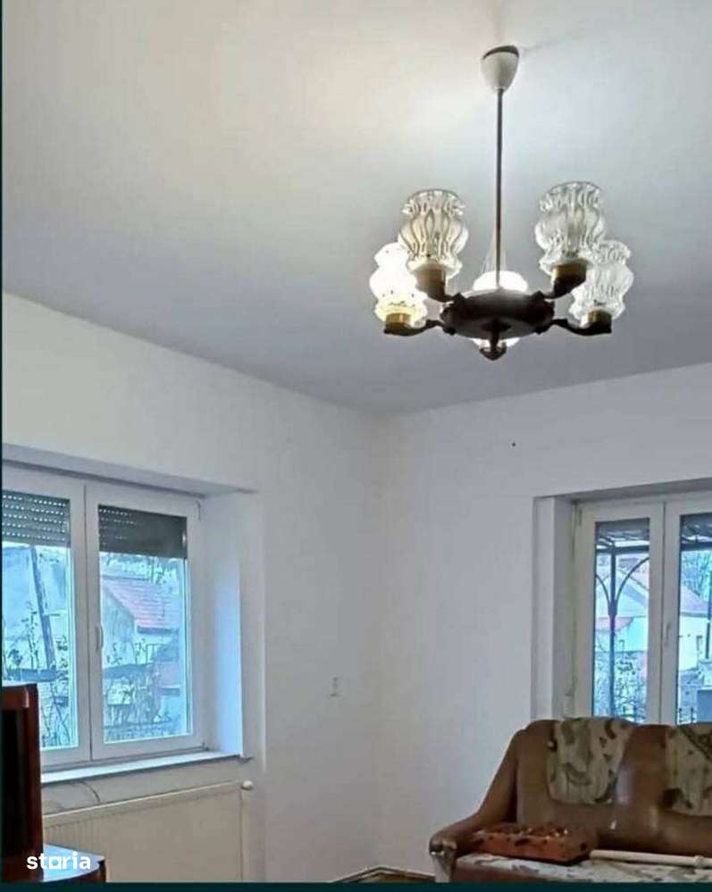 Casa de vanzare cu 3 camere , pe un nivel , 143.000 EURO negociabil-5