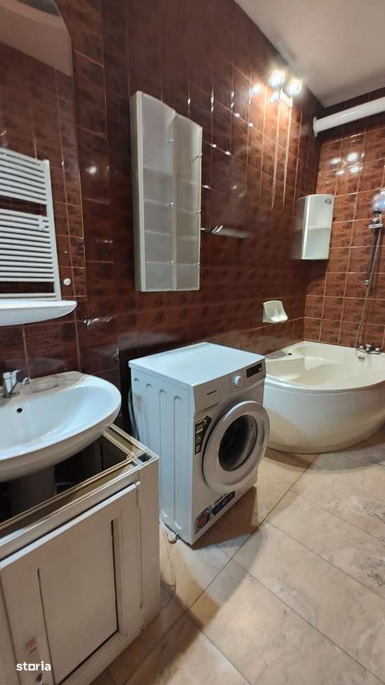 De vanzare/inchiriere apartamentin vila,zona liceul Decebal-13