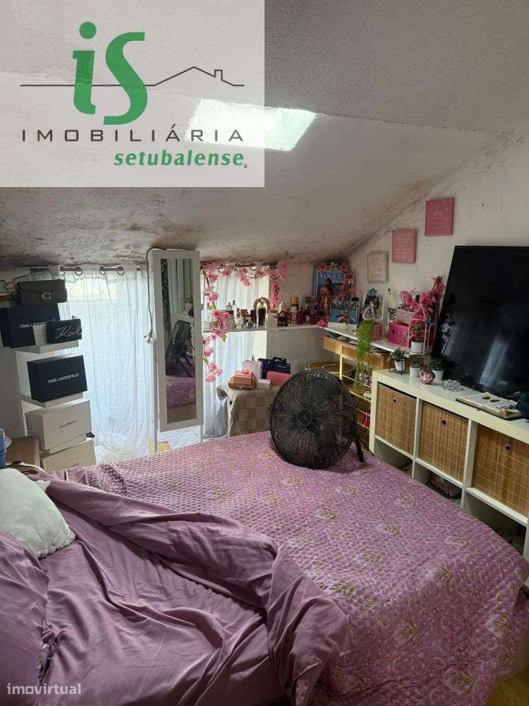 APARTAMENTO T3 NO MONTALVÃO EM SETÚBAL (3º ANDAR SEM ELEVADOR EXCEL-21