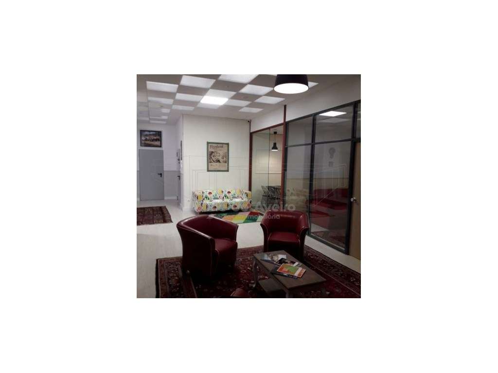 ARRENDA-SE ESCRITÓRIOS/GABINETES DE TRABALHO - Grande imagem: 5/13