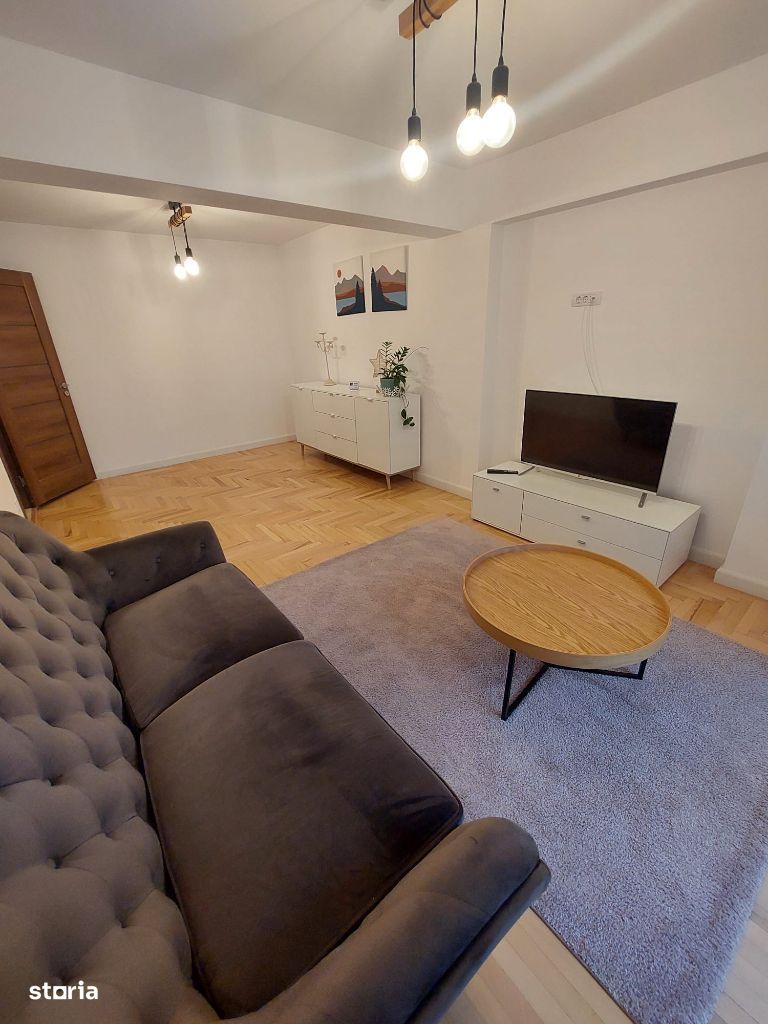 Apartament 4 camere decomandat 100 MP, Bulevardul Vlahuta/Brasov