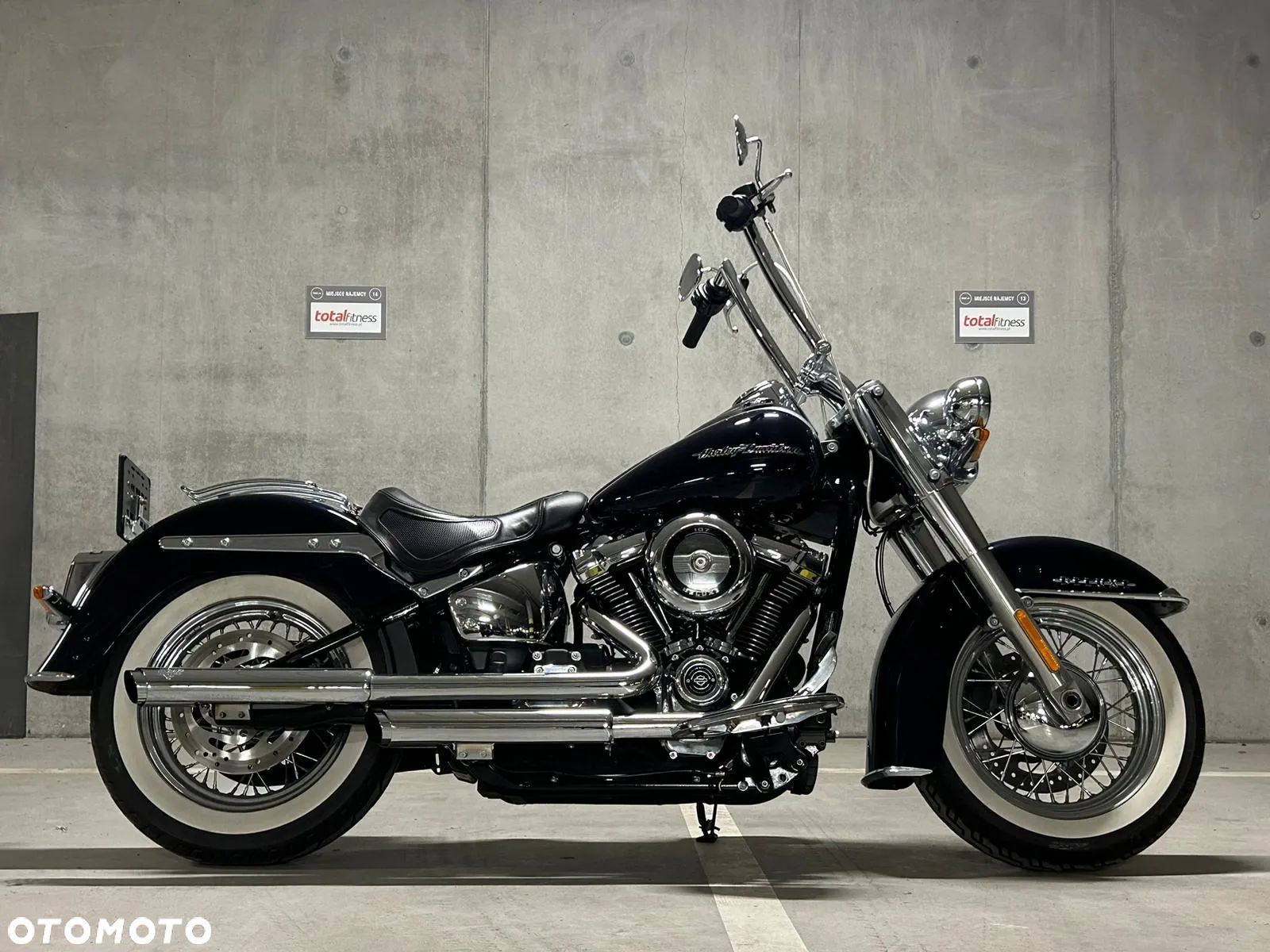 Harley-Davidson Softail Deluxe - 1