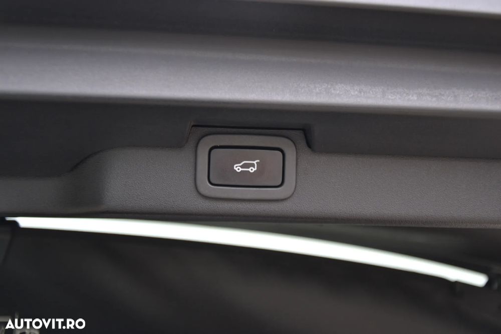 Land Rover Discovery HSE 2.0 L SD4 240 cp 174892 km - 23