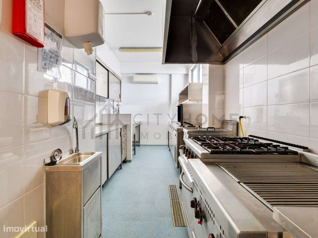 Espaço comercial em Loulé 'Chave na Mão'-8