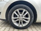 Toyota Auris 1.6 VVT-i Prestige Start - 28