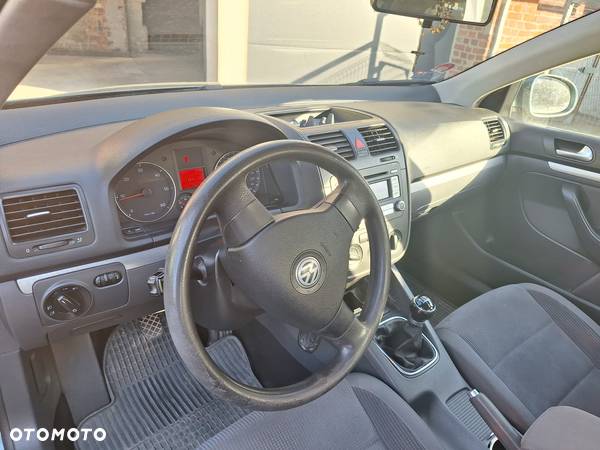 Volkswagen Jetta 1.9 TDI Comfortline - 4