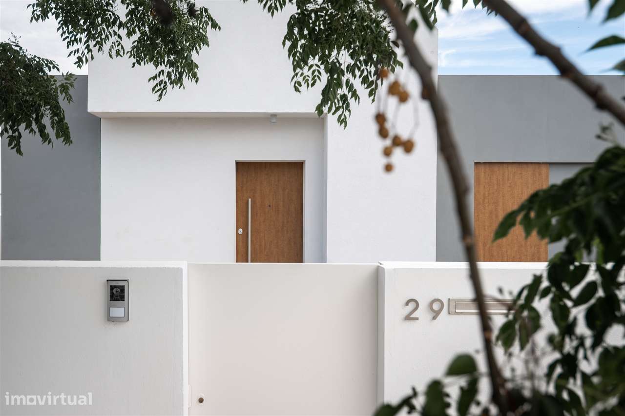 Conforto moderno, piscina privativa e tranquilidade de aldeia às porta-43