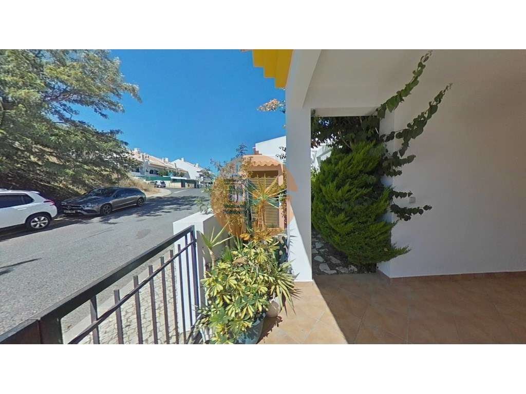 Fantástica Moradia com Piscina para venda-52