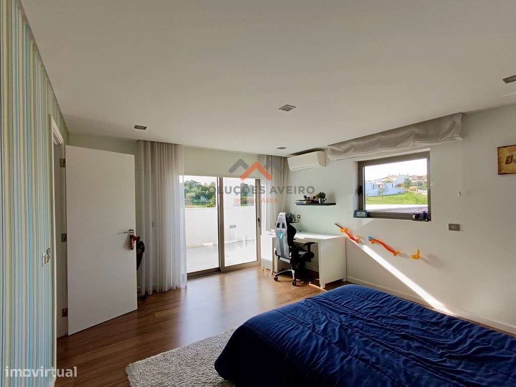 Moradia Contemporânea de Luxo com jardins tropicais e Design Exclus...-28