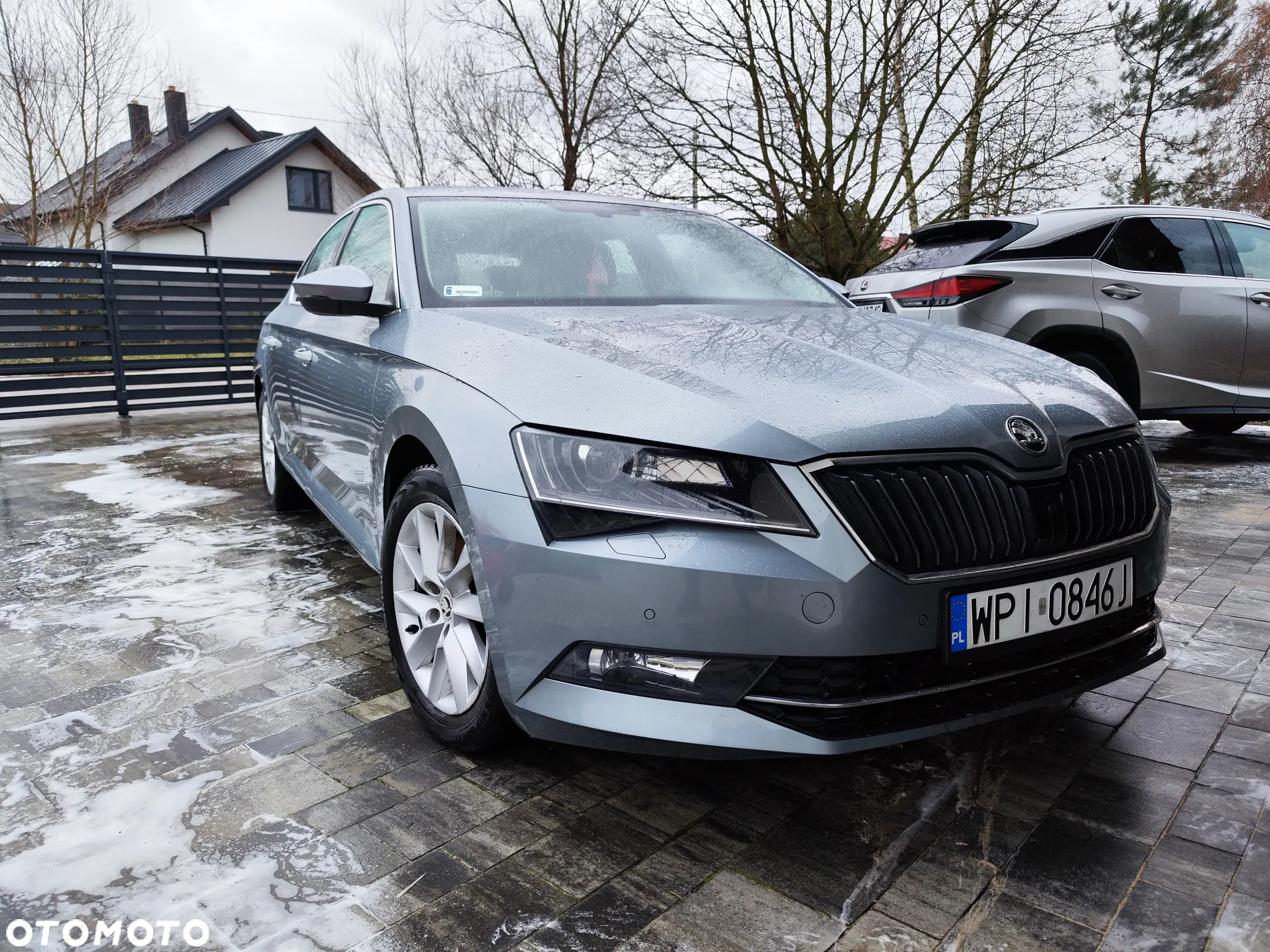 Skoda Superb 2.0 TSI Ambition DSG - 8