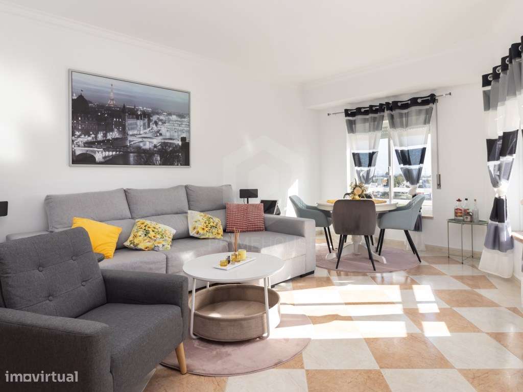 Apartamento T2 com Elevador, Garagem e Arrecadação em Setúbal - Grande imagem: 5/36