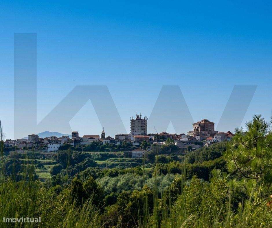 Terreno de 9.000 m2 em Milhundos com a Melhor Vista Panorâmica sobre-3