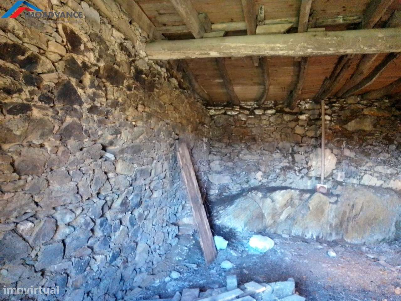 Casa para Recuperar com Terreno e Lagar em Lorvão, Penacova, Coimbra-19