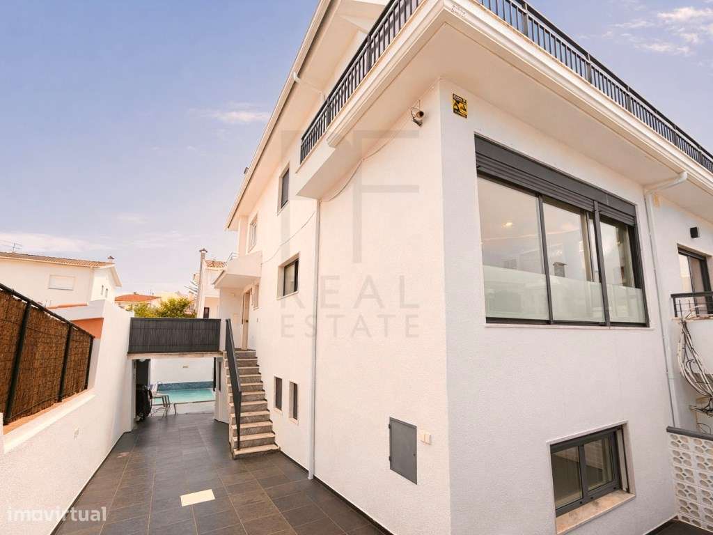 Excelente Andar de Moradia T3 em Condomínio Privado | Piscina e BBQ... - Grande imagem: 2/33