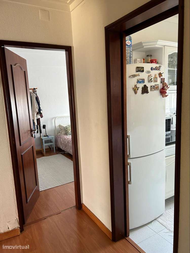 Quarto - localizado em Linda-a-Velha Lisbon - Grande imagem: 5/7