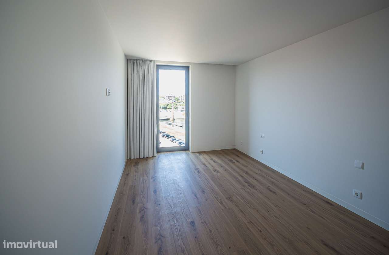 Apartamento T4 Duplex, Terraço com 106 m2, Luxo, Fonte Nova, Aveiro-26