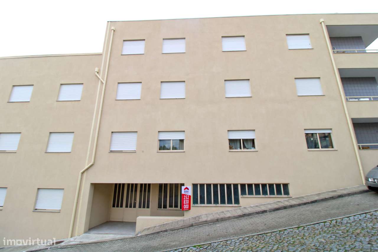 Armazém em Oliveira, Santo Tirso.-13