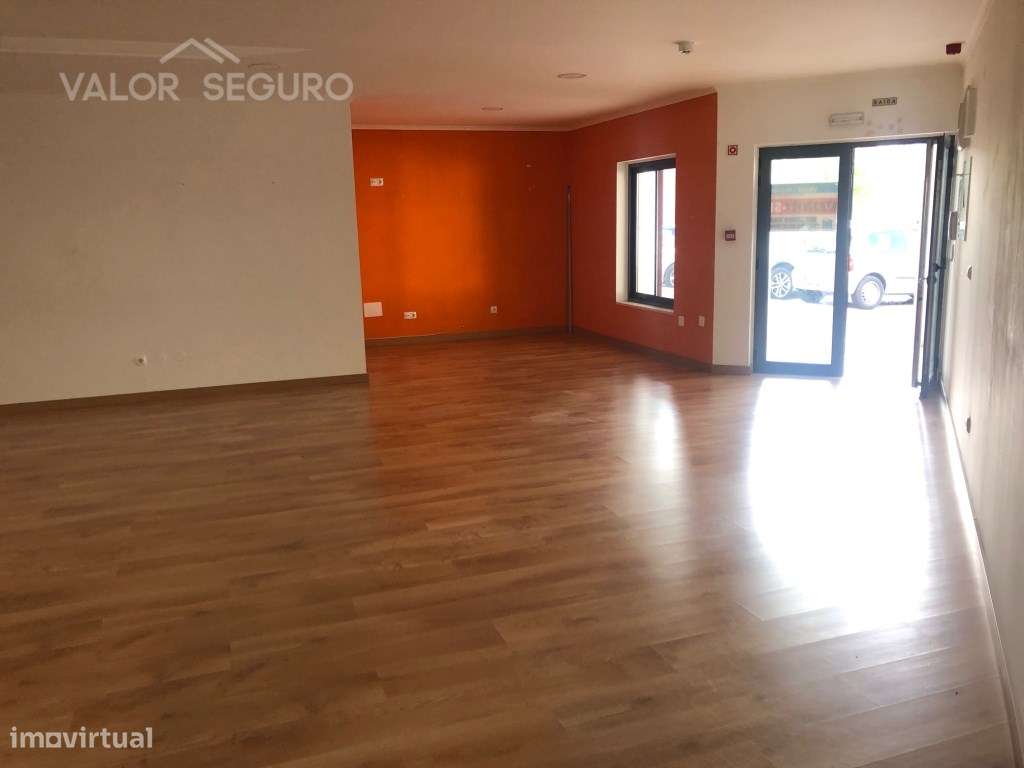 Loja no Sobralinho - Grande imagem: 4/12