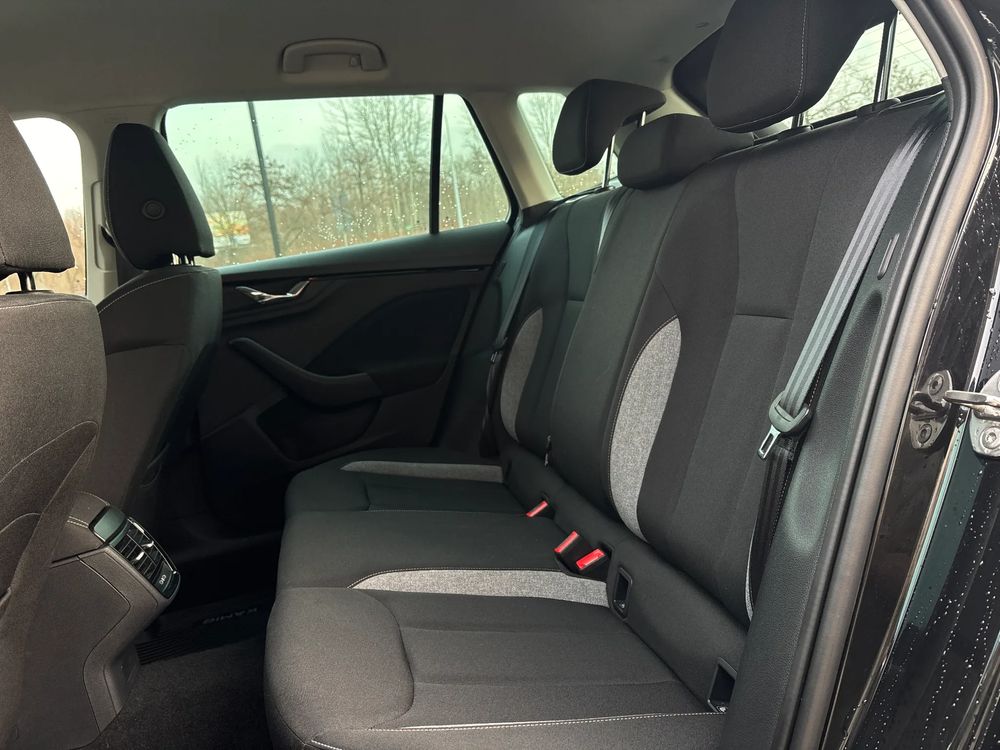 Skoda Kamiq Podgrzewana przednia szyba