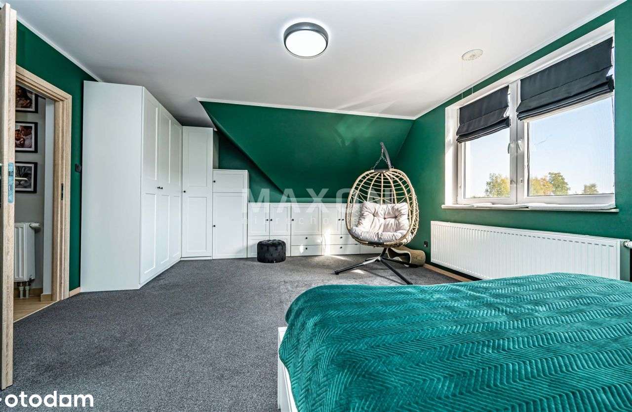 Dom w spokojnej i cichej okolicy-18