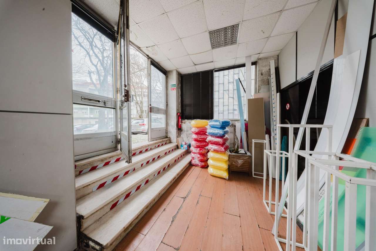 Espaço Comercial em Benfica - Grande imagem: 5/20
