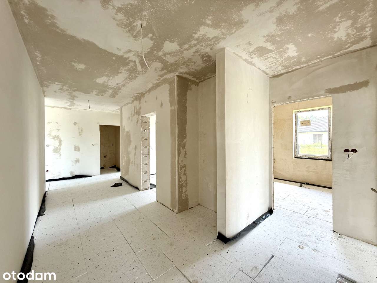 Nowy dom w stanie deweloperskim w Stoku Lackim na działce 1027m2-8