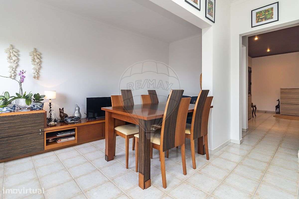 T2 Semi-Remodelado na Torre da Marinha-28